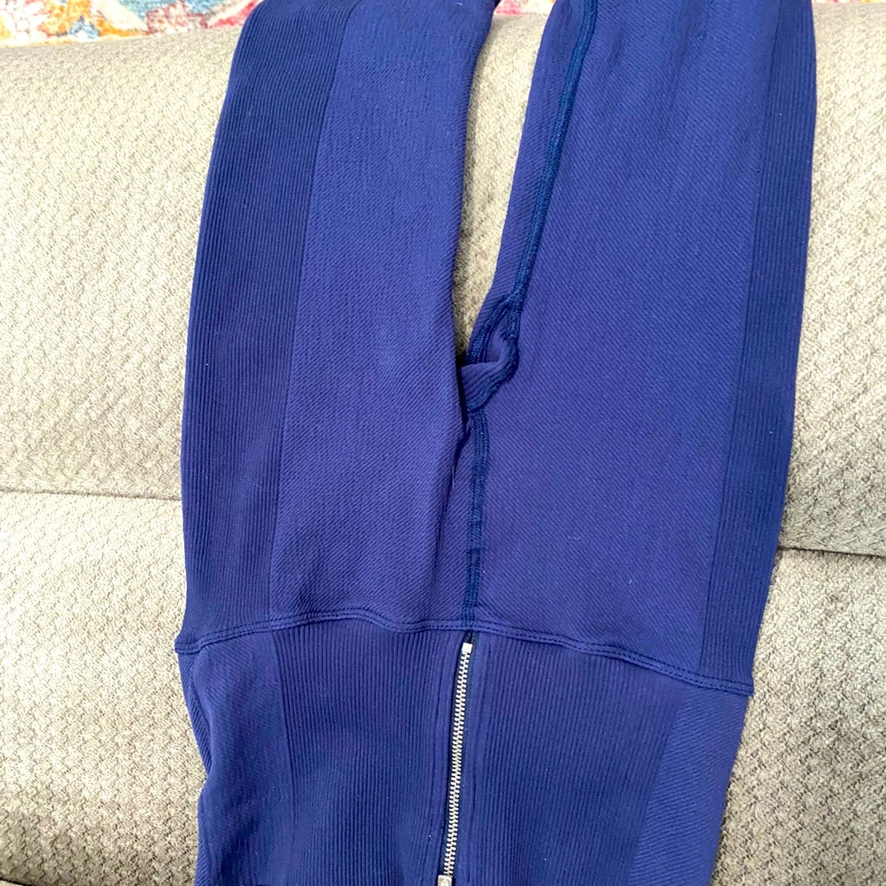 Lululemon bike shorts size s